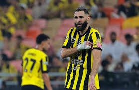 德扑下注延迟：思考时间如何无意中泄露牌力信息？（时间读牌：德扑下注延迟如何无声暴露手牌强度）