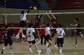 库里做完这个动作他自己都陶醉了！确实是教科书级别的运球！